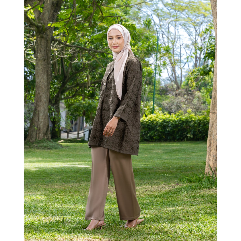 Nomitee's X Russ Sabira Set Setelan Wanita