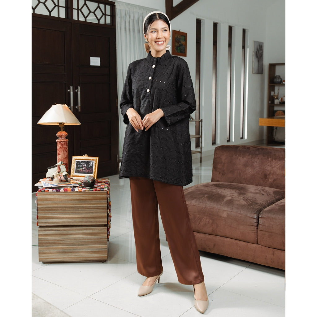 Nomitee's X Russ Yara Set Setelan Wanita